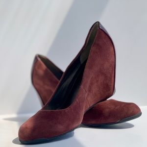 Reaction Kenneth Cole Wedges